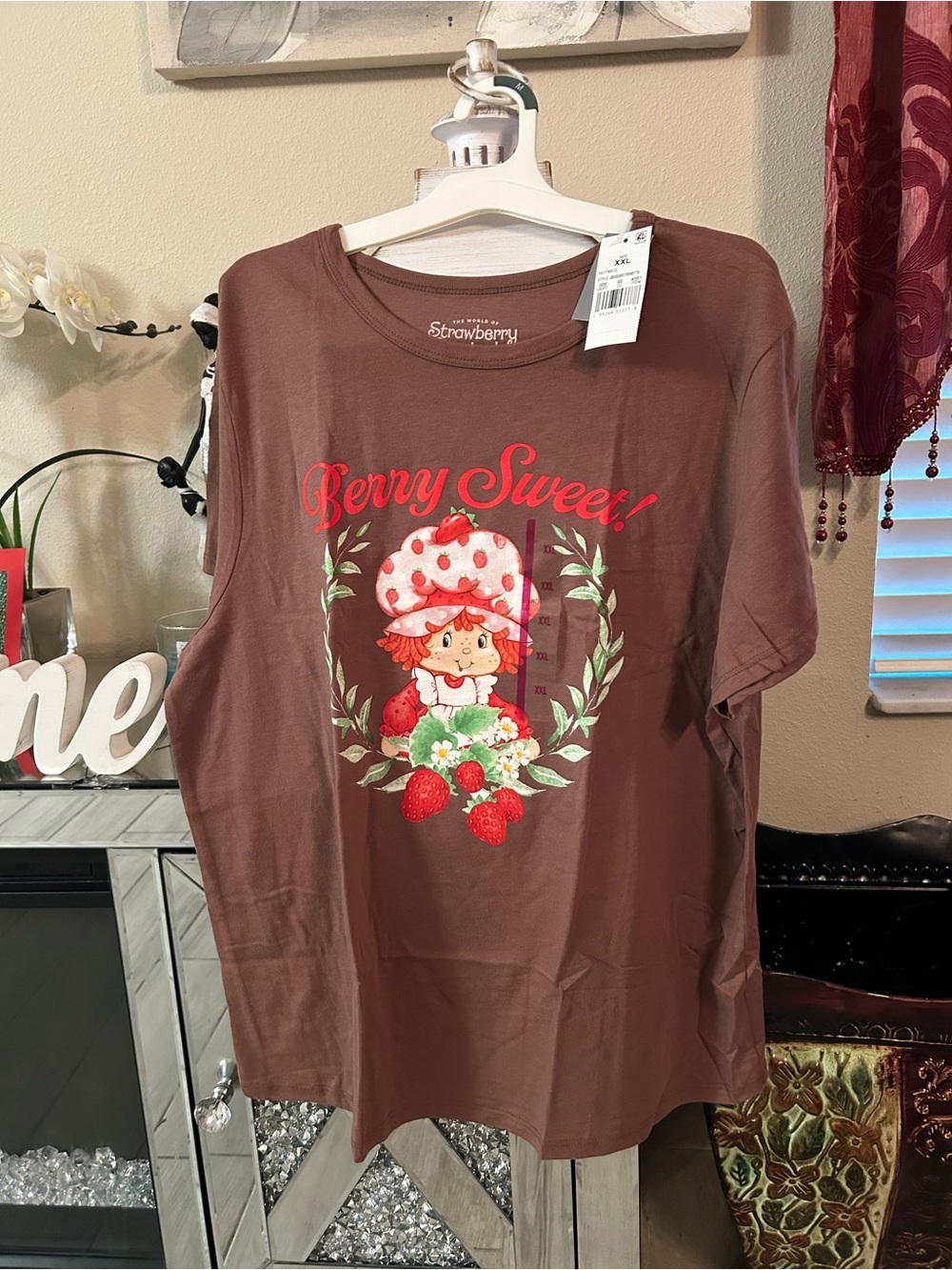 'Berry Sweet' Brown women’s T-Shirt